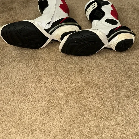 Balenciaga Black and White Combat Boots - Picture 4 of 7